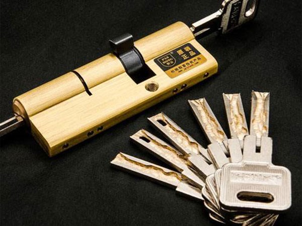 梁園區換鎖公司電話（修鎖公司電話）